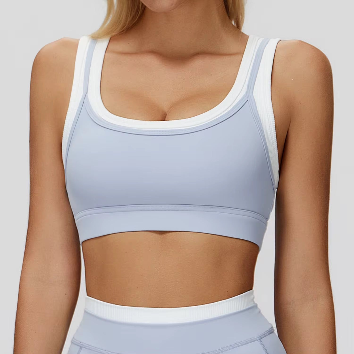 Vesara Seamless Top