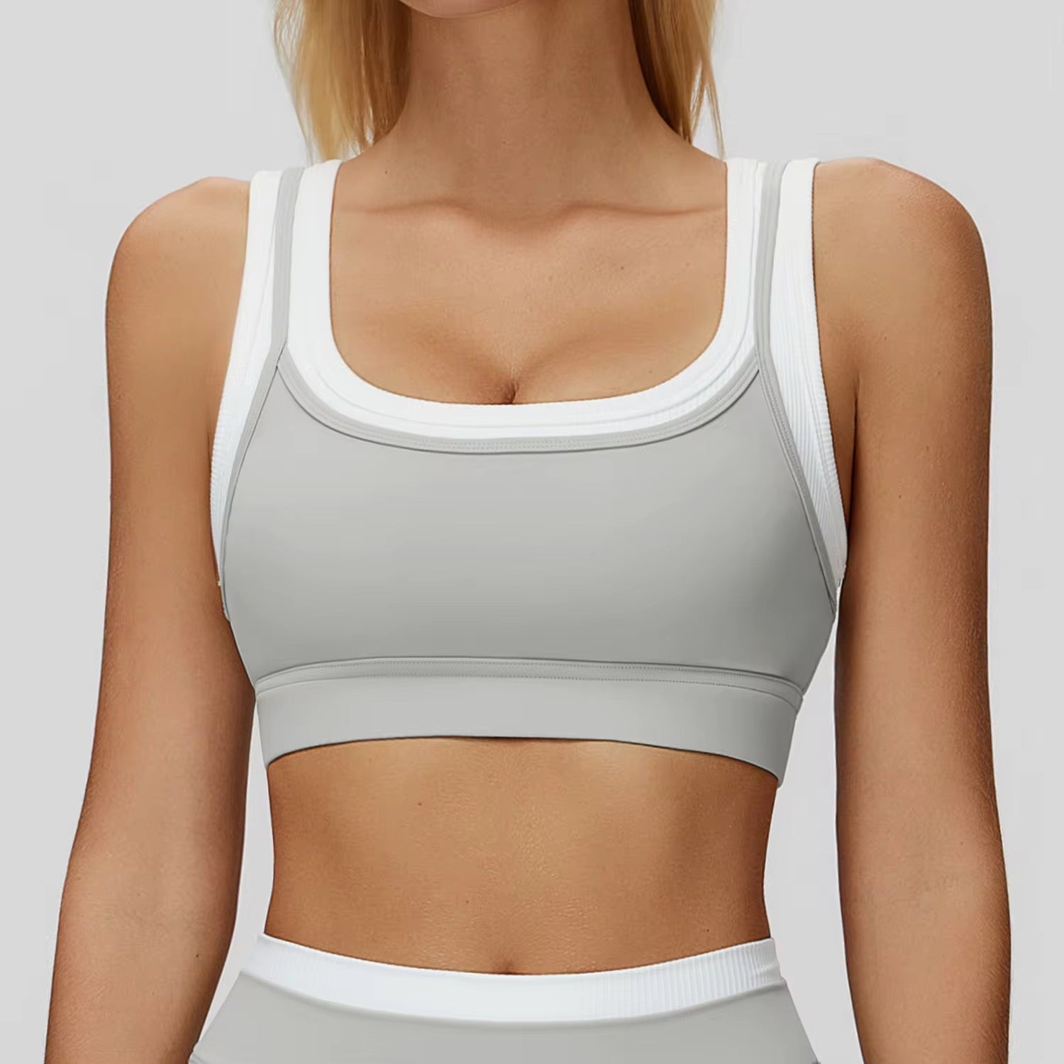Vesara Seamless Top