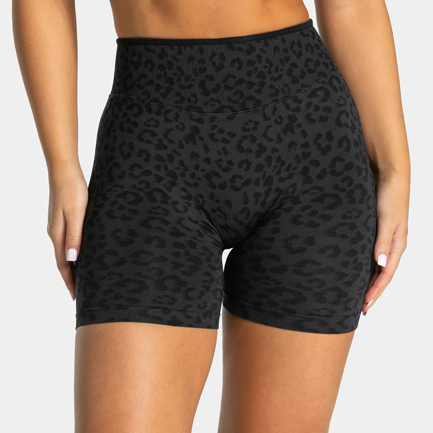 Rhea Seamless Shorts