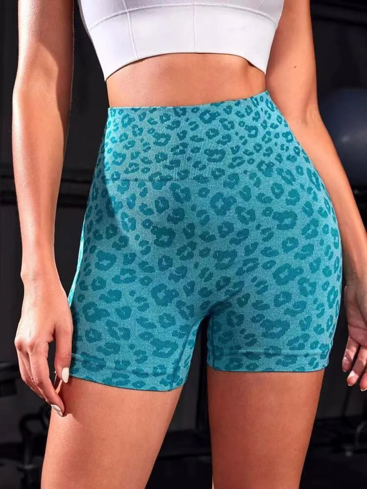 High waist peach hip quick-drying tight-fitting wearing European and American leopard yoga pants summer new shorts.
